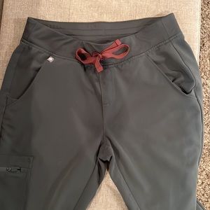 S/SP Figs scrub set in Bonsai